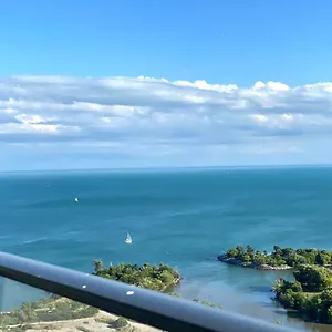 Apartment 1 Bedroom Waterfront, Toronto