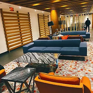 Apartment Luxurious In The Center Of Downtown, Toronto