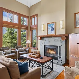 Taluswood The Heights 18 | Mountainside Townhome W/ Access, Hot Tub, Tranquil Views Дом отдыха