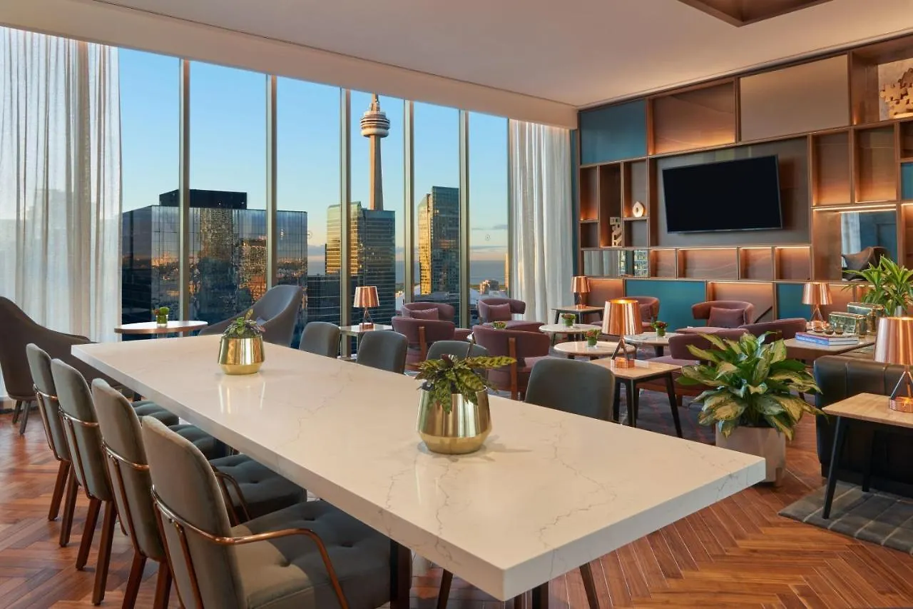 Sheraton Centre Toronto Hotel 4*,