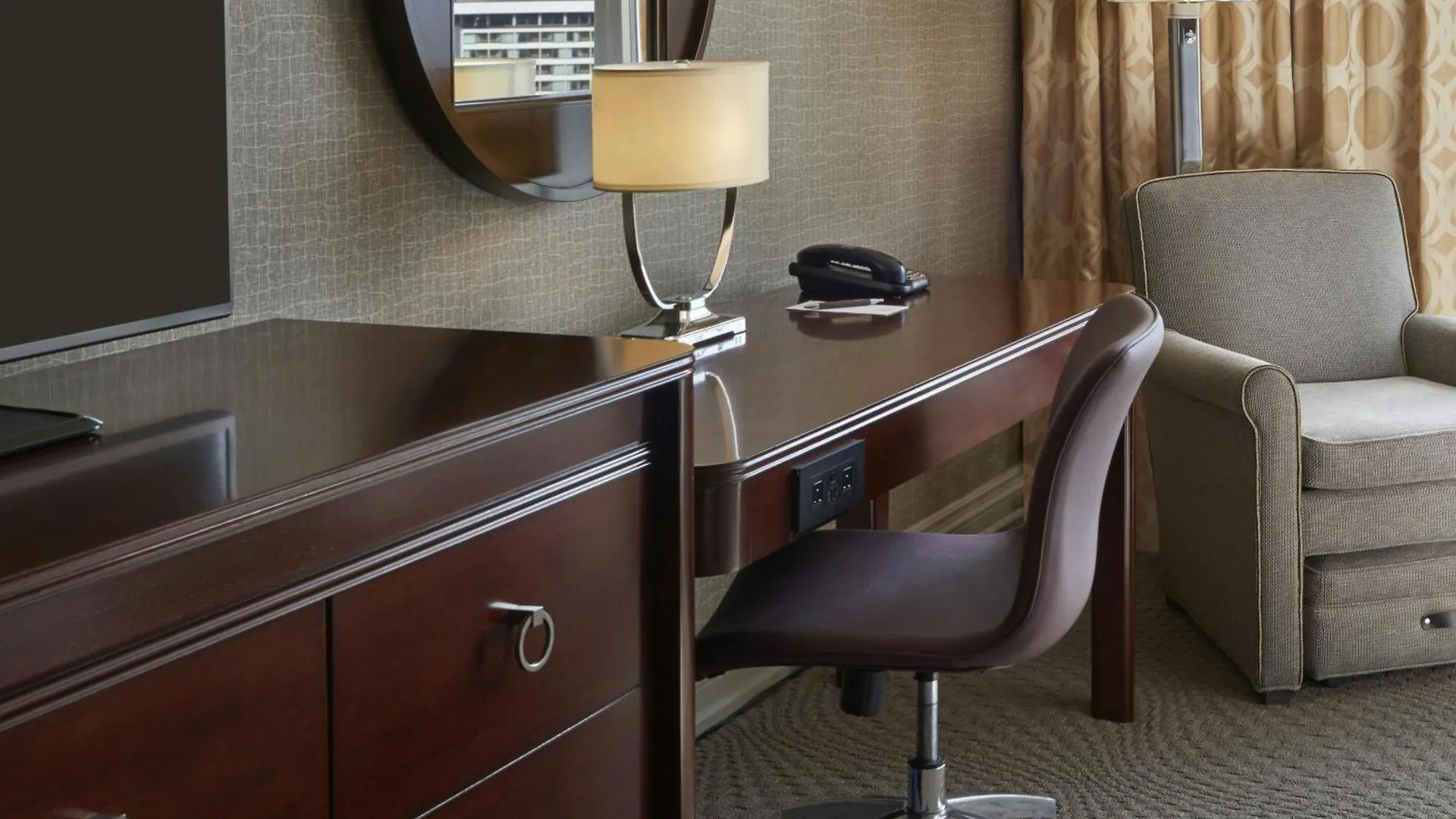 Sheraton Centre Toronto Hotel